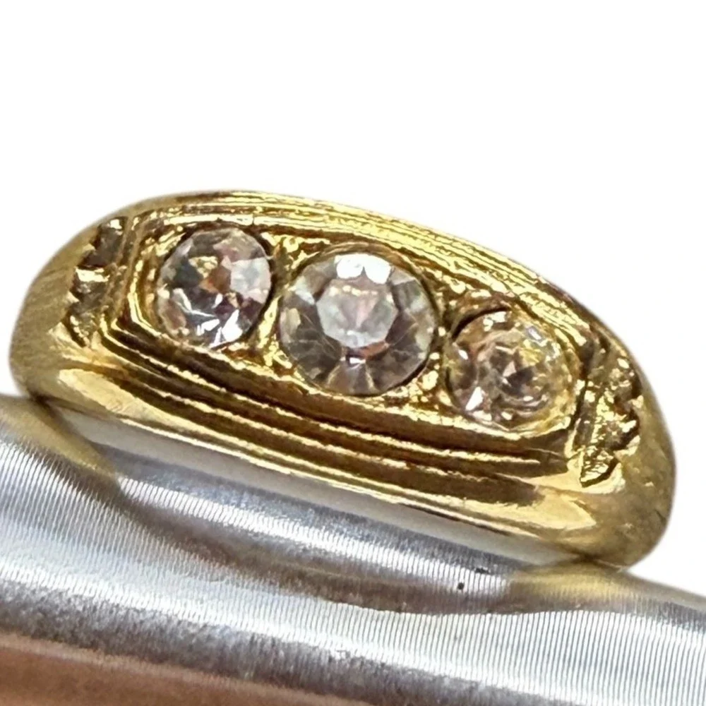 Gold Tone Three Stone Ring Crystal Accents Women/Men Fashion Jewelry Size 12